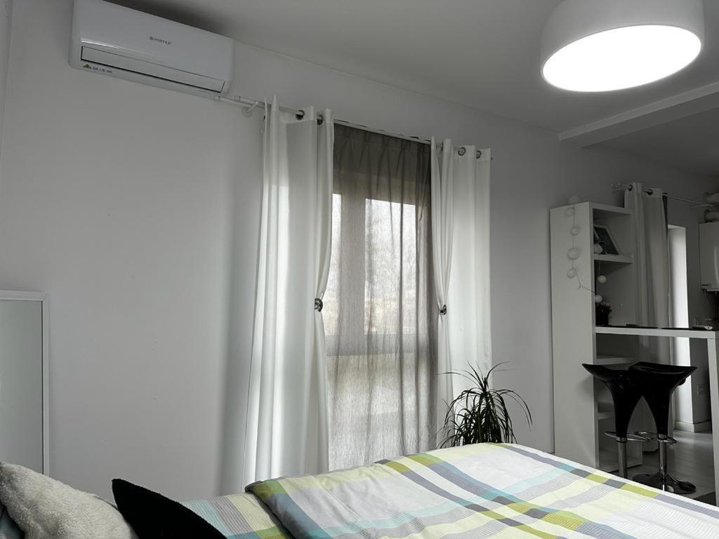Reeas Apartament 13 Apartment Chisoda Exterior photo