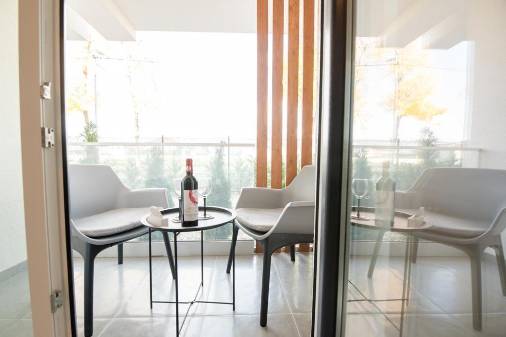 Reeas Apartament 13 Apartment Chisoda Exterior photo